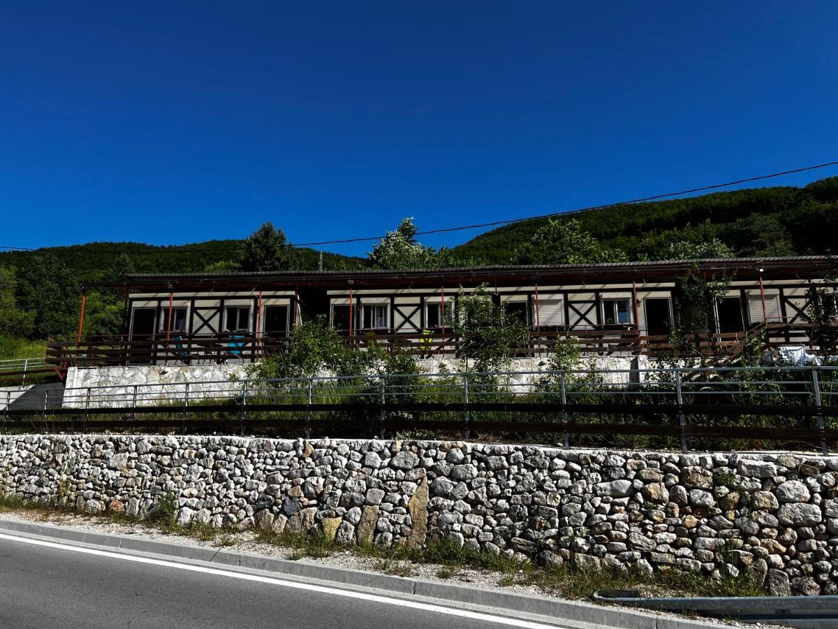 Glamping Lovcen Villa Njegusi Exteriör bild