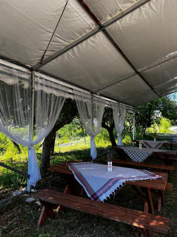 Glamping Lovcen Villa Njegusi Exteriör bild
